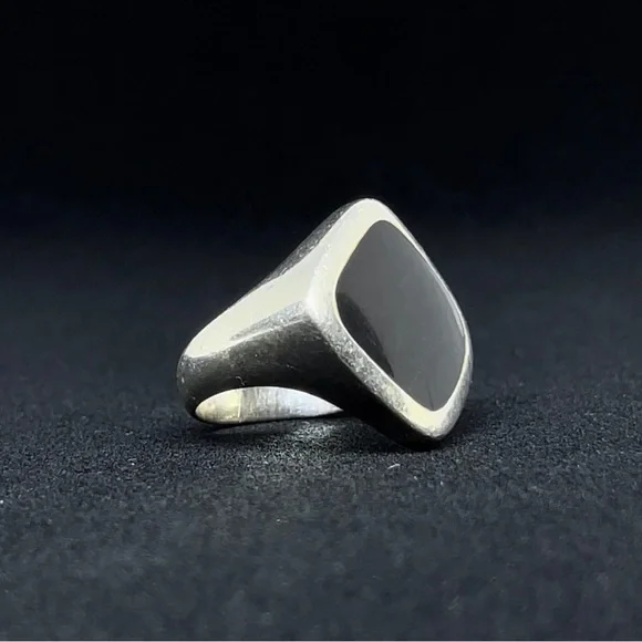 DESIGNER INLAYED ONYX RING - Picture 2 of 3